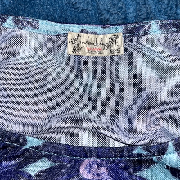 INTIMATELY FREE PEOPLE KEEP IT SIMPLE MESH TEE CAP SLEEVES TOP SHIRT S - Picture 3 of 4